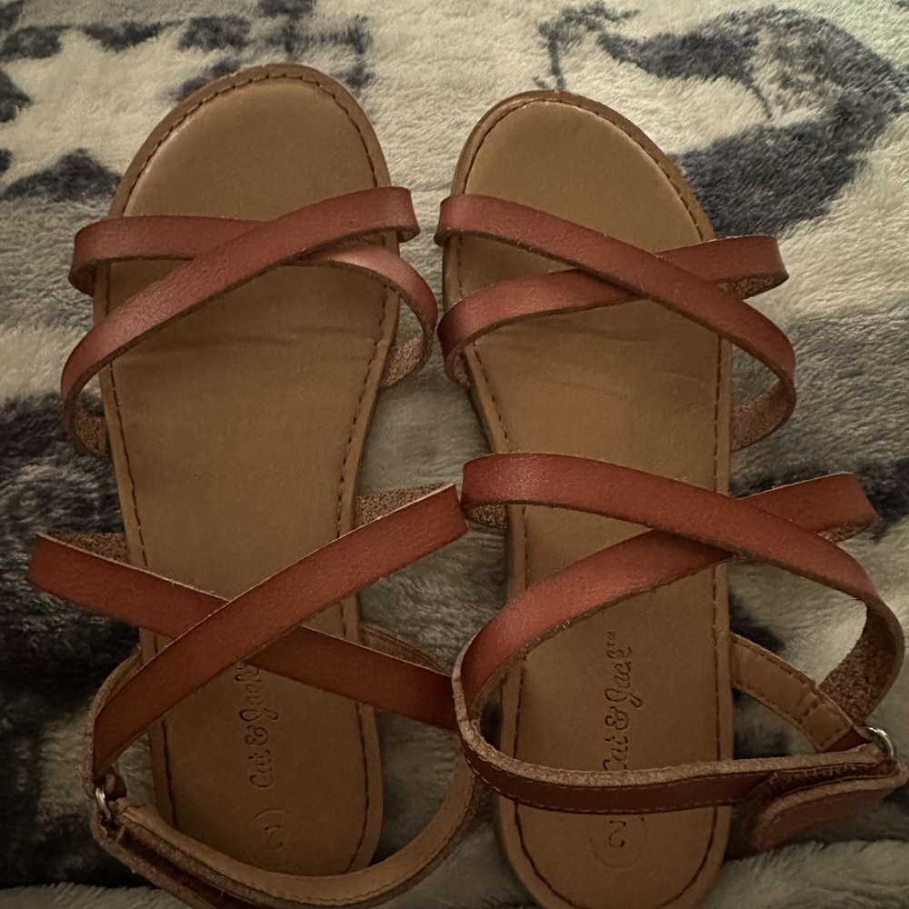 Cat & Jack adorable brown leather velcro strappy sandals Size 2.